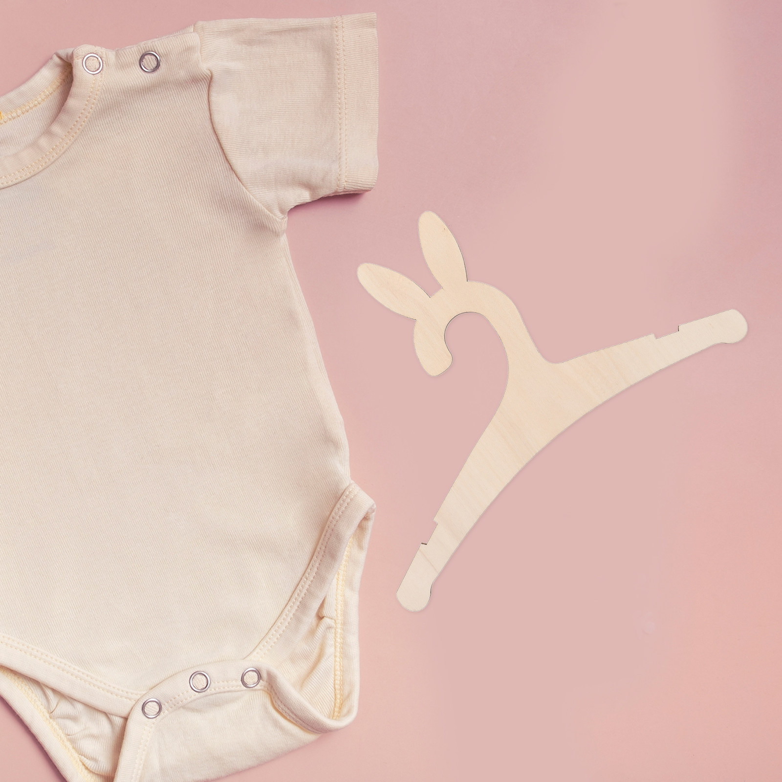 Baby Clothes - مجموعة من 5 علاقات ملابس للأطفال